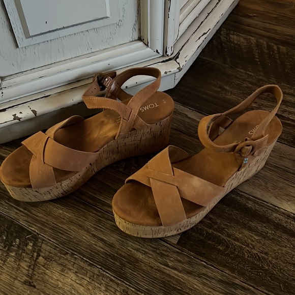 Toms Wedges - Picture 3 of 7